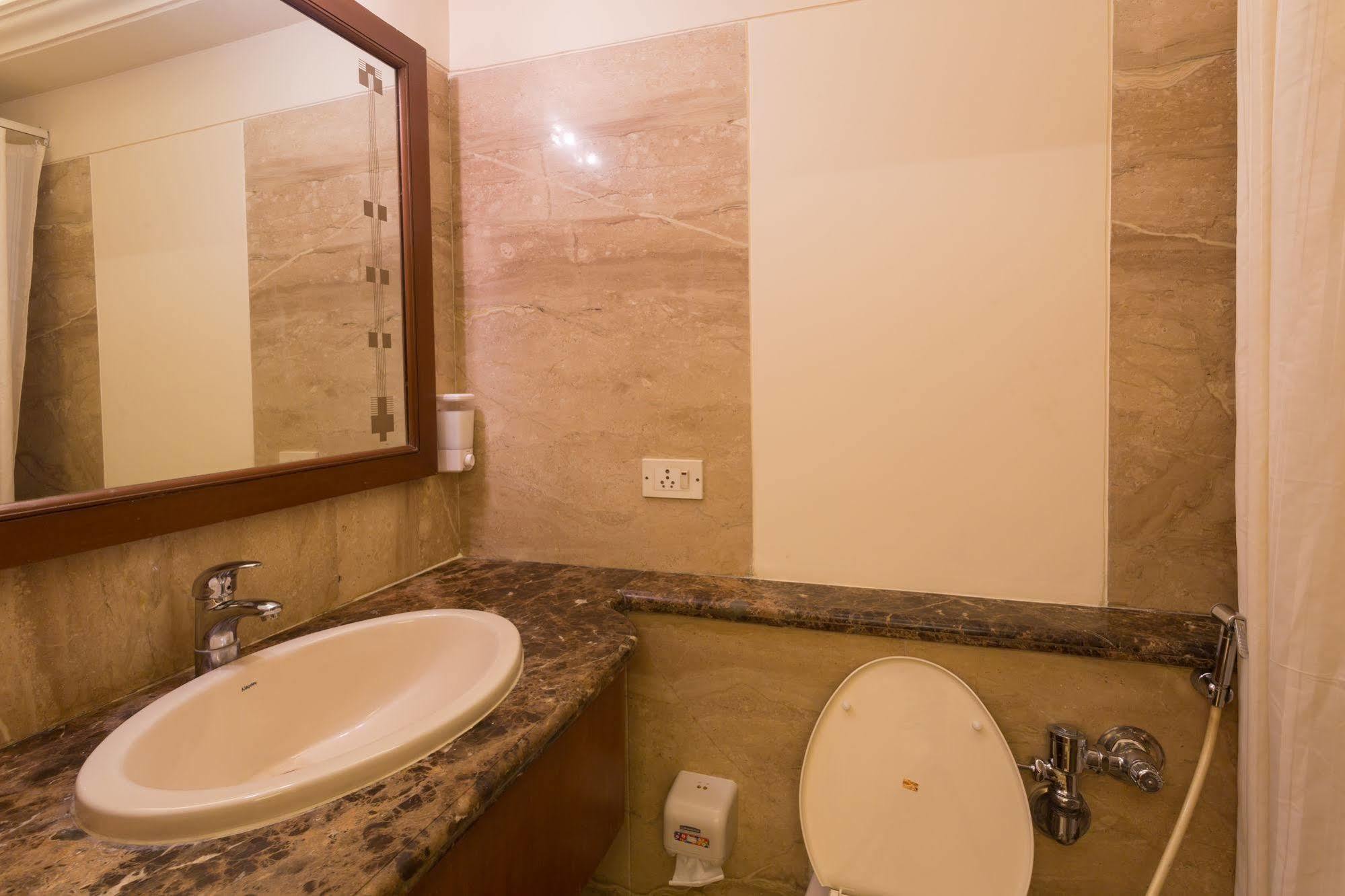 Thane Exterior foto